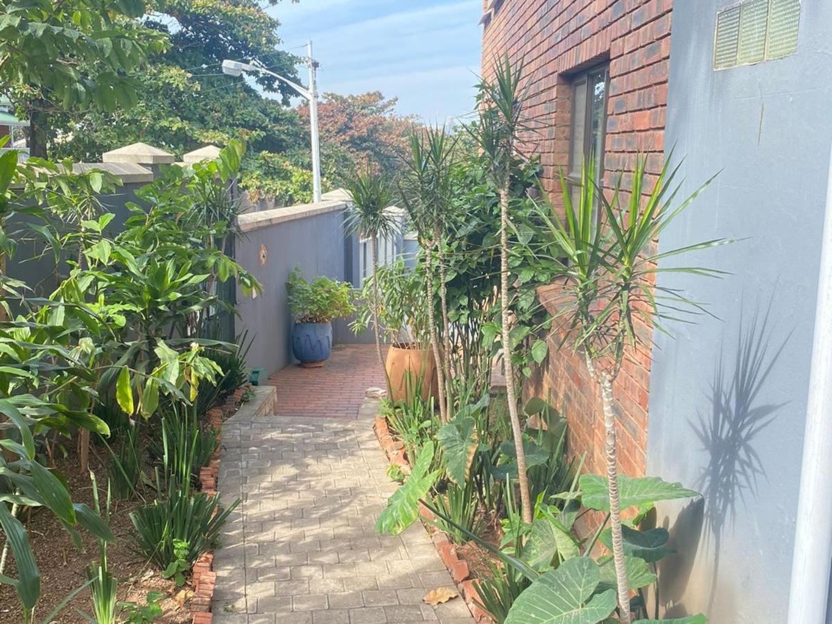 Bentley Backpackers Hostel Durban Buitenkant foto