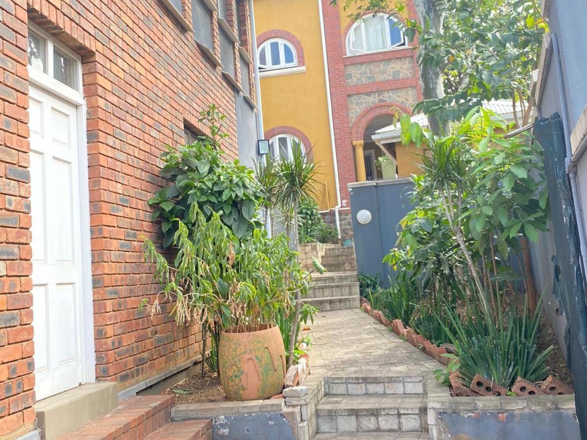 Bentley Backpackers Hostel Durban Buitenkant foto